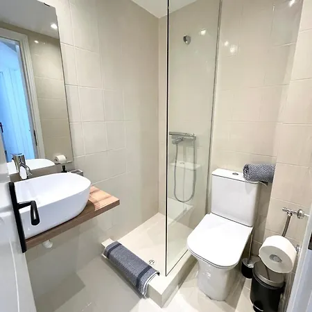 Family House Next To The A Case de vacanță